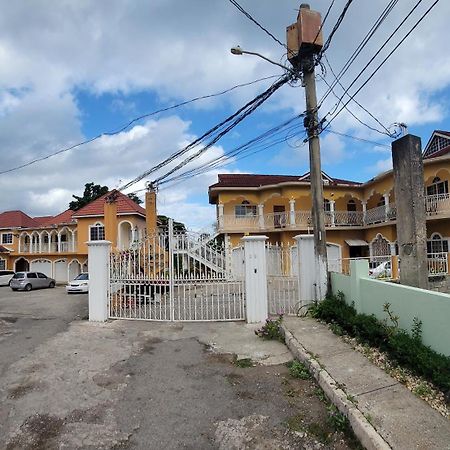 Wizzy Apartment White River Ocho Rios Exteriér fotografie